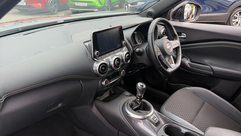 Nissan Juke 1.0 DiG-T 114 N-Connecta 5dr Petrol Hatchback